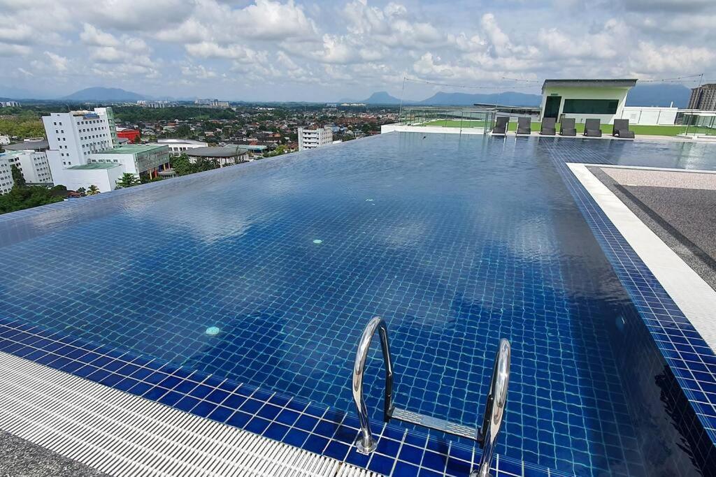 Kozi Square New SGH Cozy Home LV7D Kuching Zewnętrze zdjęcie