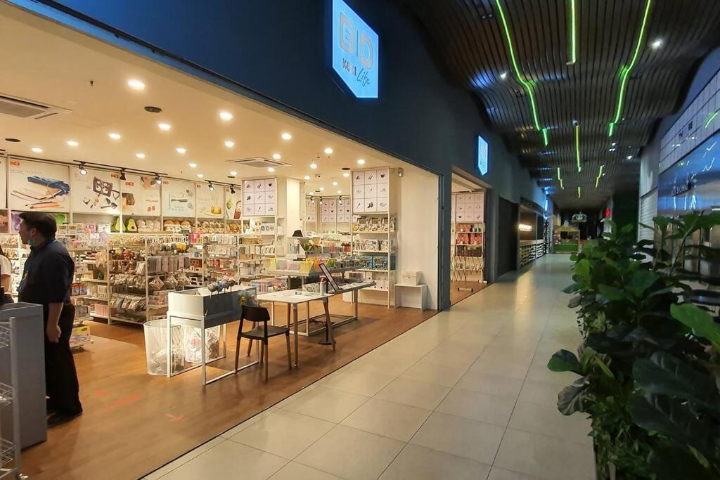 Kozi Square New SGH Cozy Home LV7D Kuching Zewnętrze zdjęcie